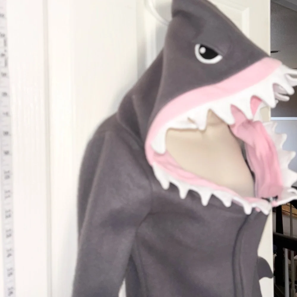 Shark Hoodie with full zipper - Picture 3 of 9
